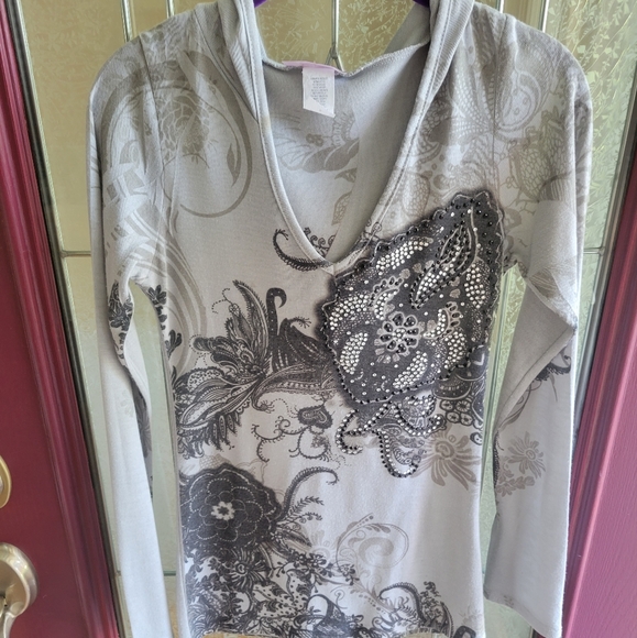 Pinkeli Hooded Embellished Jersey - Picture 14 of 16